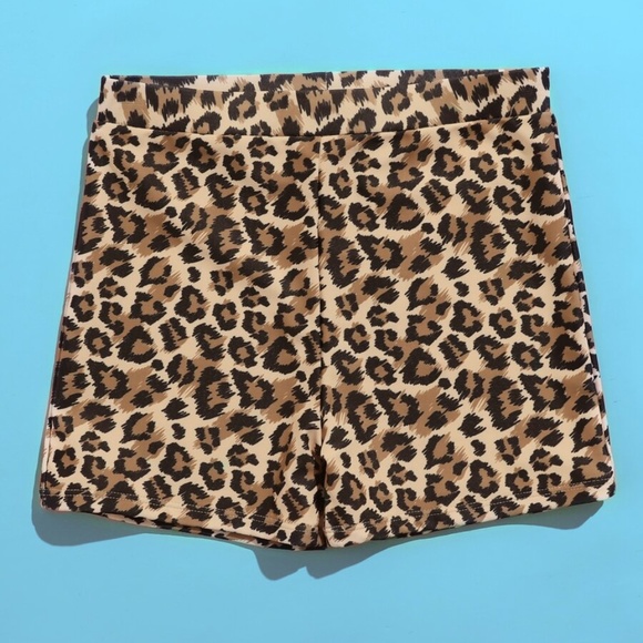 Boys Leopard Swimsuit Trunks - Picture 3 of 7